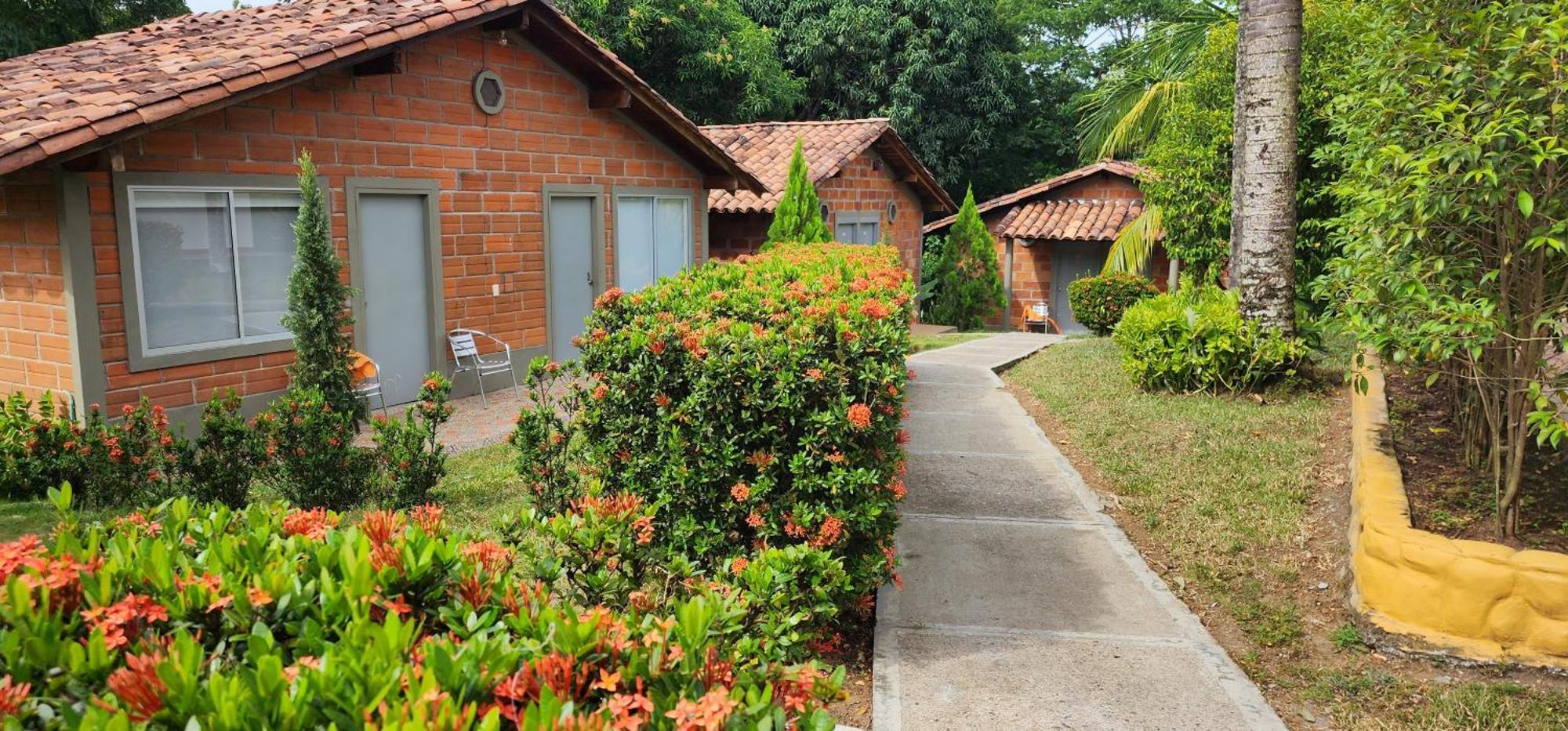 Hotel Parador Del Gitano Doradal Екстериор снимка